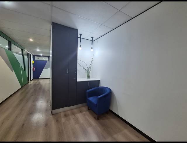 609M² OFFICE TO LET IN HALFWAY GARDENS